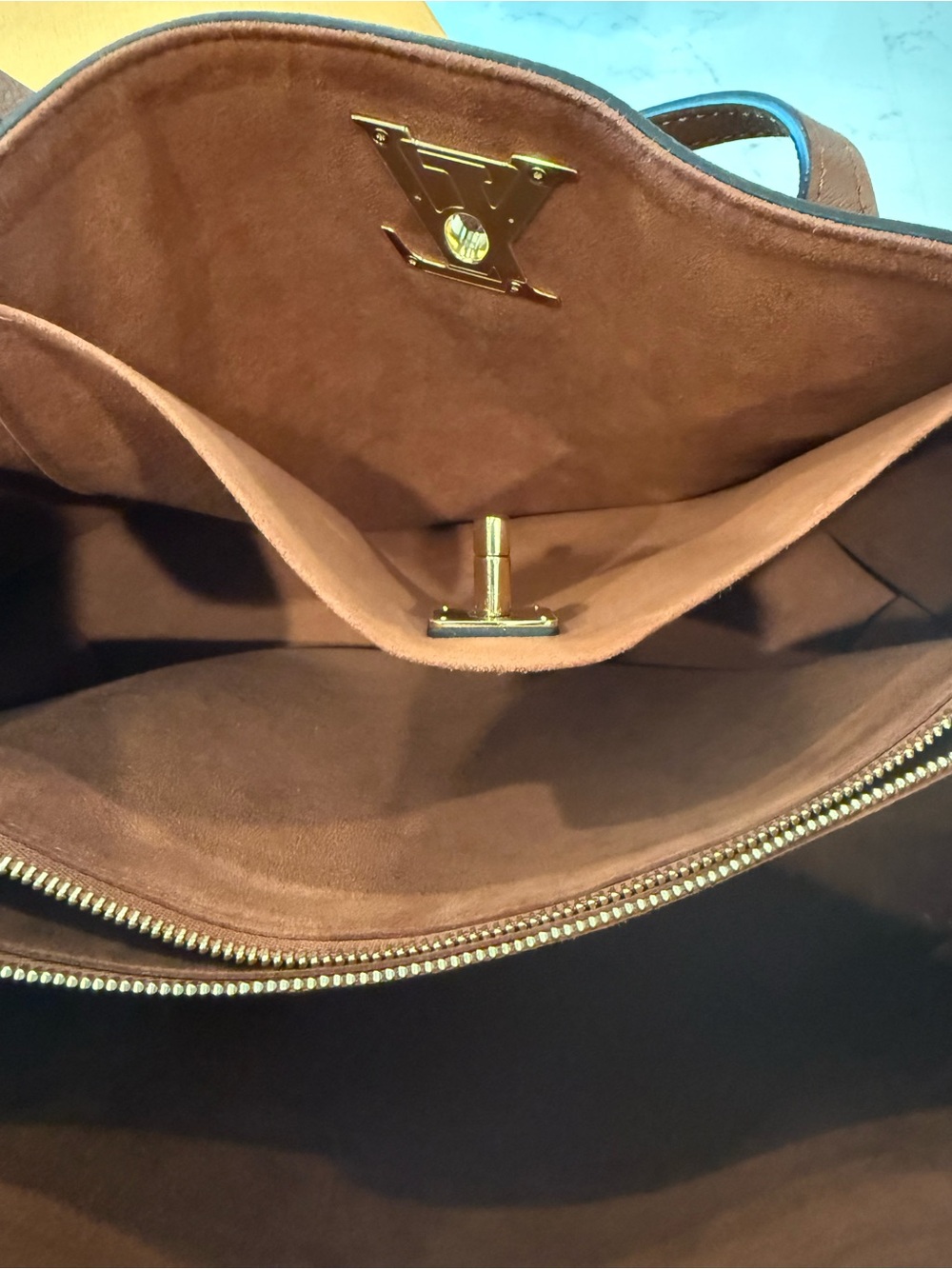 Louis Vuitton LockMe Shopper - Like New! - Picture 6 of 8